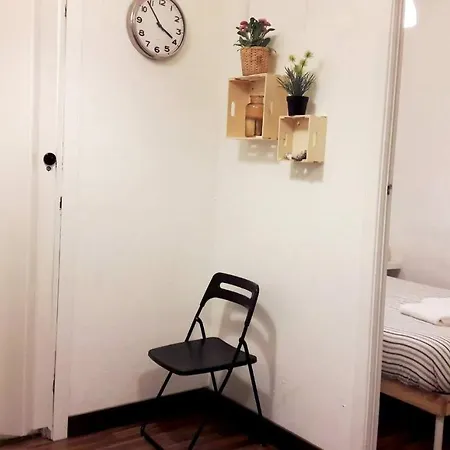 Interior Central El Born 3.2 *